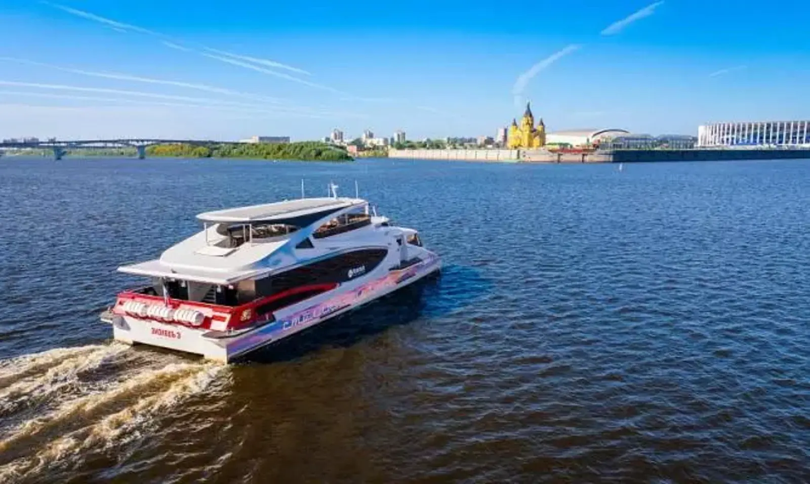 Нижний Новгород с воды — на тихоходном катамаране