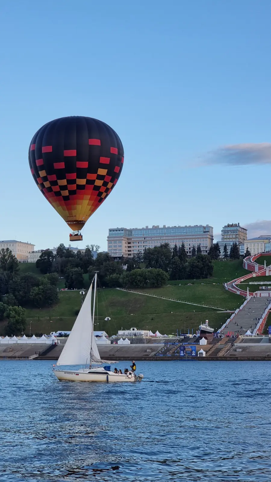 Свидание с Нижним Новгородом на катере