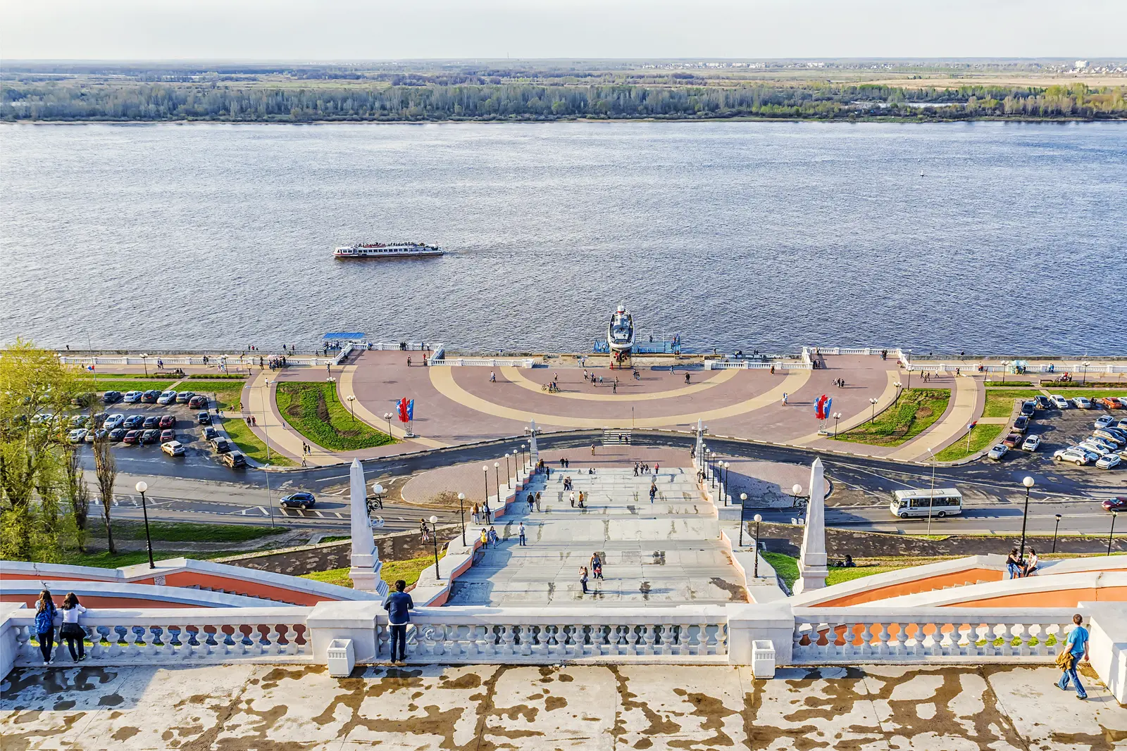 Рождественская улица и теплоходная прогулка за 1 день!