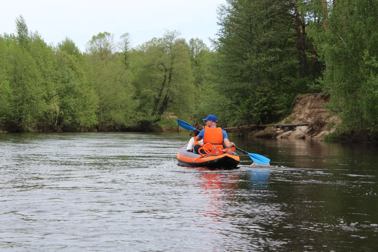 Сплав на каяках по реке Линде в окрестностях Нижнего
